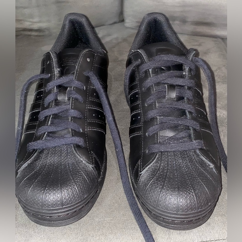 Black Men's Addidas size 11 worn only twice
